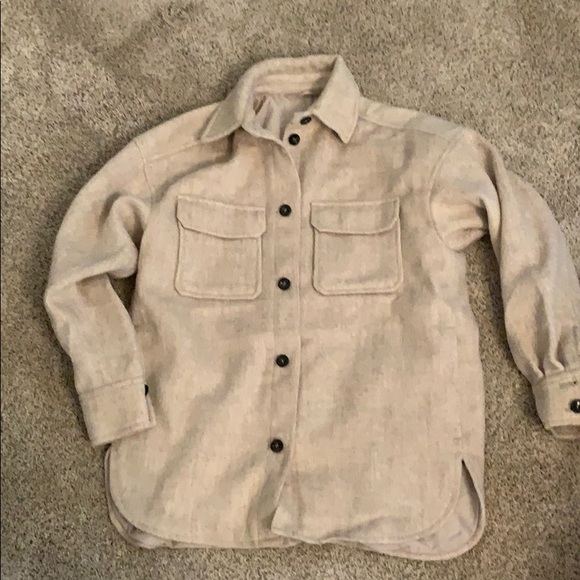 H&M Shacket - Picture 2 of 9